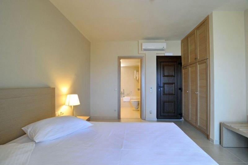 Porto Plaza Hotel Agios Ioannis Kaspaka ภายนอก รูปภาพ