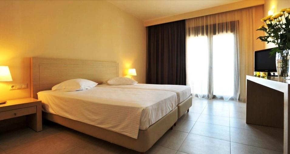 Porto Plaza Hotel Agios Ioannis Kaspaka ภายนอก รูปภาพ