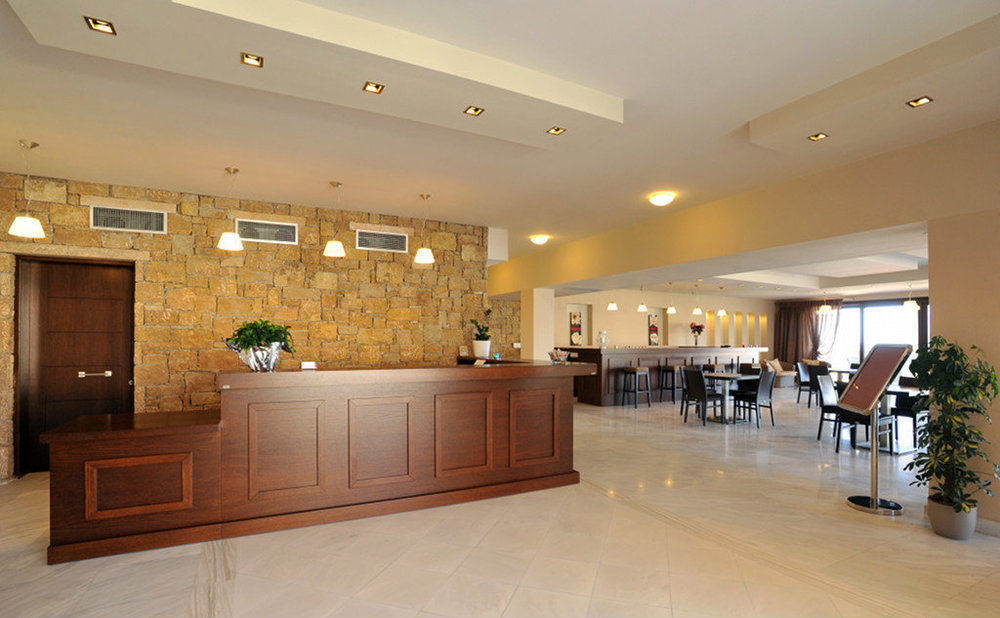 Porto Plaza Hotel Agios Ioannis Kaspaka ภายนอก รูปภาพ
