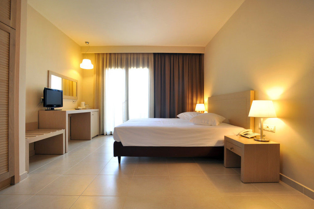 Porto Plaza Hotel Agios Ioannis Kaspaka ภายนอก รูปภาพ